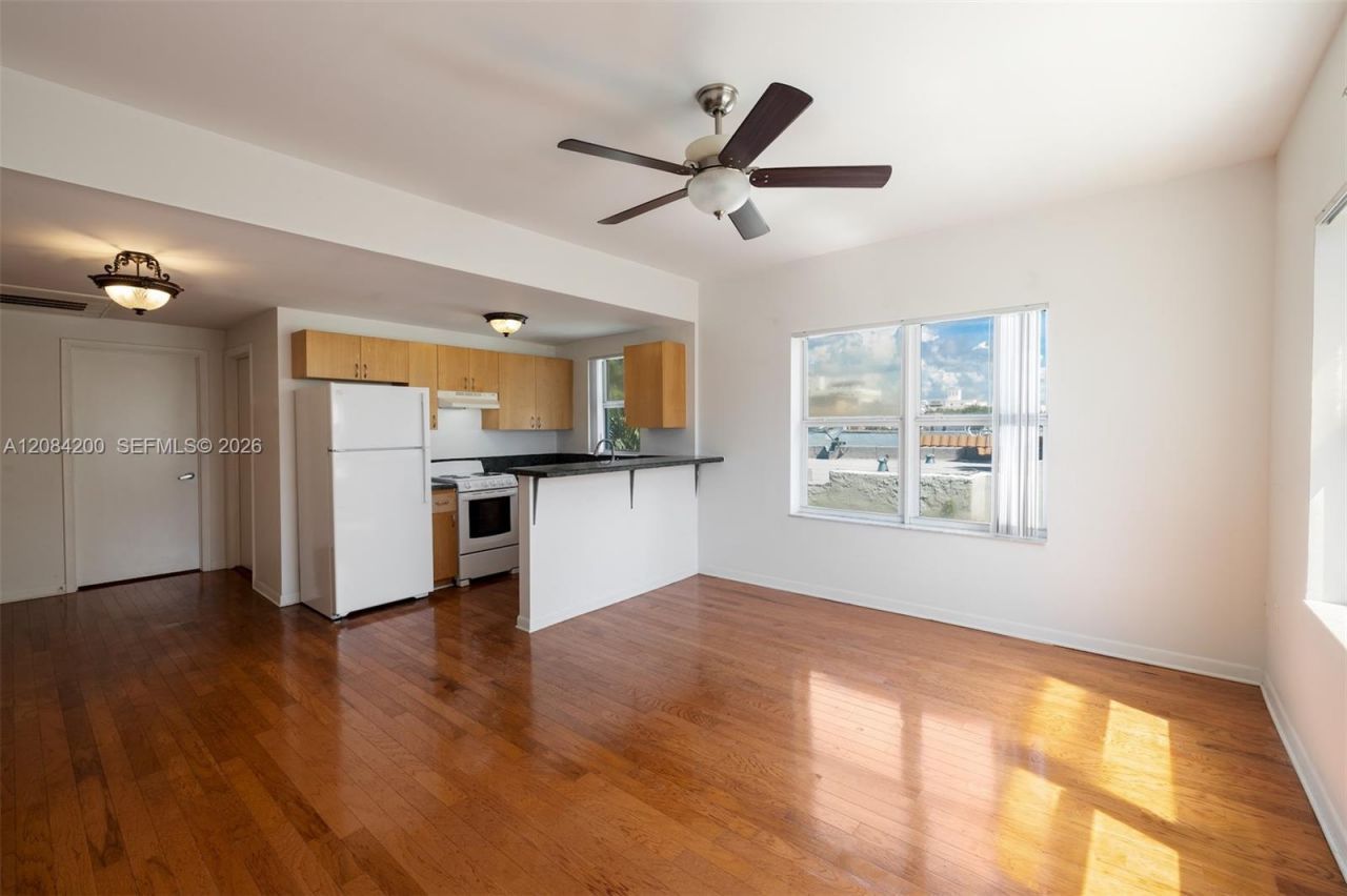 1542 Drexel Ave, Unit 302, Miami Beach, FL 33139 Photo