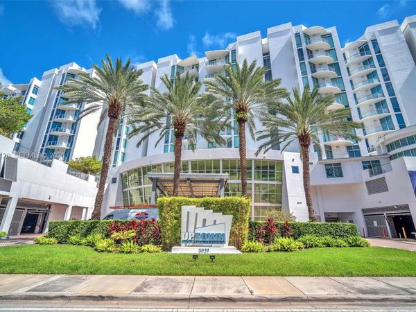 3029 NE 188th St , Unit 725, Aventura, FL 33180