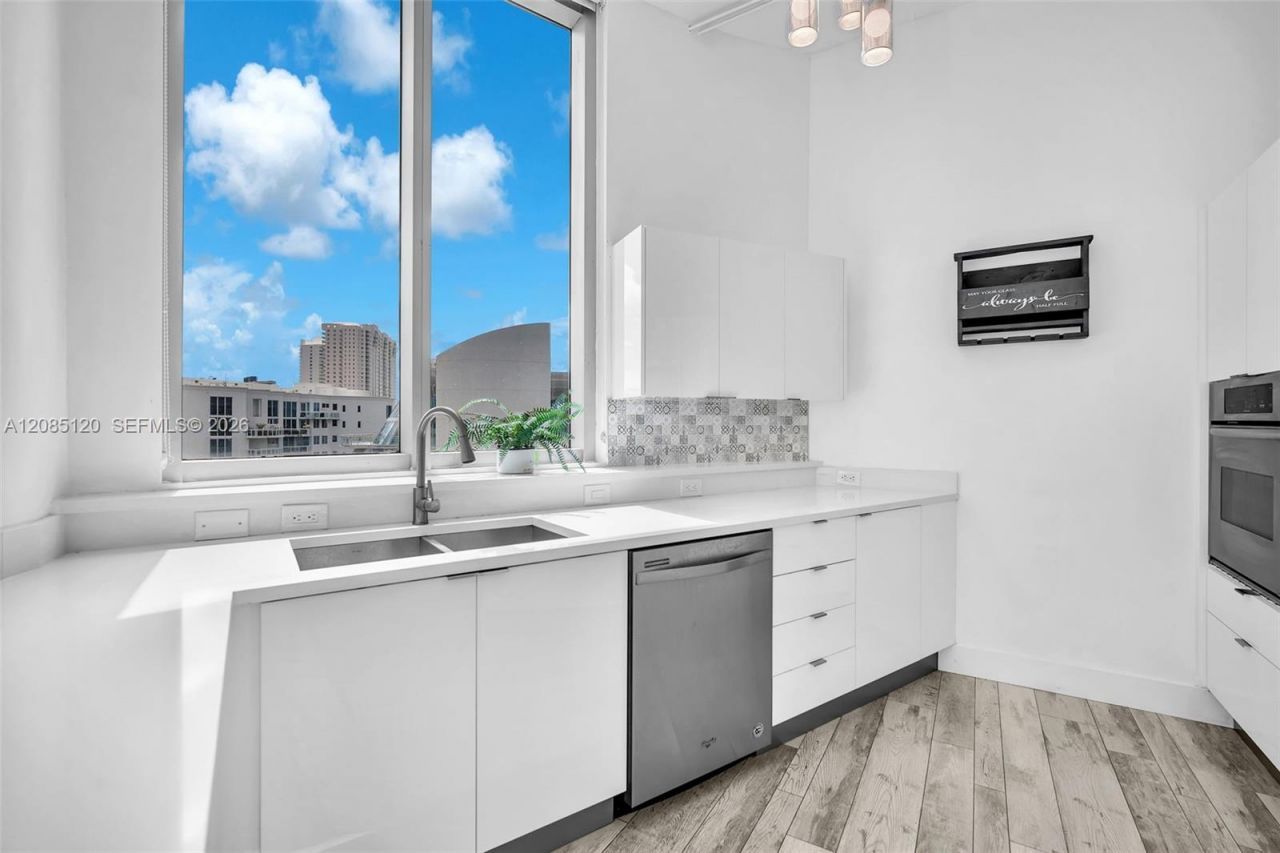 3029 NE 188th St , Unit 725, Aventura, FL 33180 Photo
