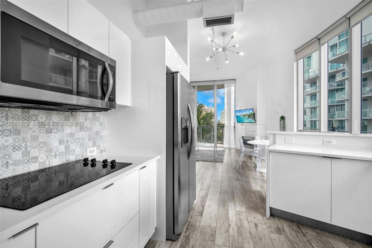 3029 NE 188th St , Unit 725, Aventura, FL 33180 Photo
