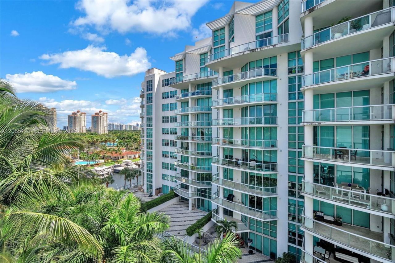 3029 NE 188th St , Unit 725, Aventura, FL 33180 Photo