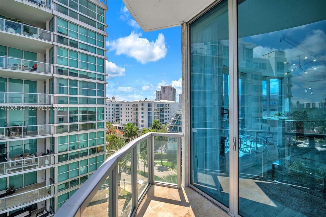 3029 NE 188th St , Unit 725, Aventura, FL 33180 Photo