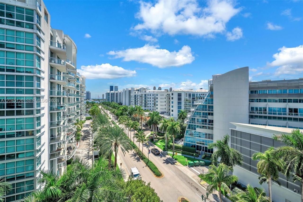 3029 NE 188th St , Unit 725, Aventura, FL 33180 Photo