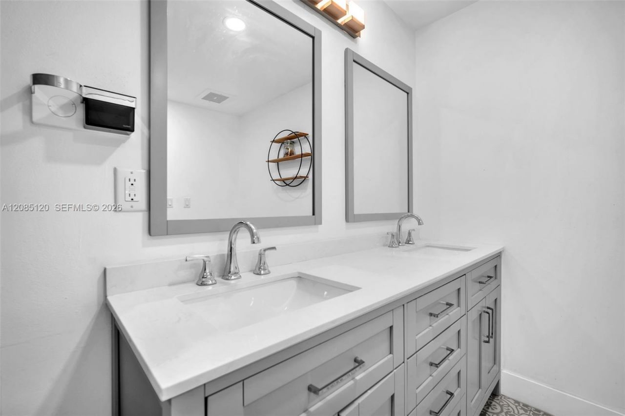 3029 NE 188th St , Unit 725, Aventura, FL 33180 Photo