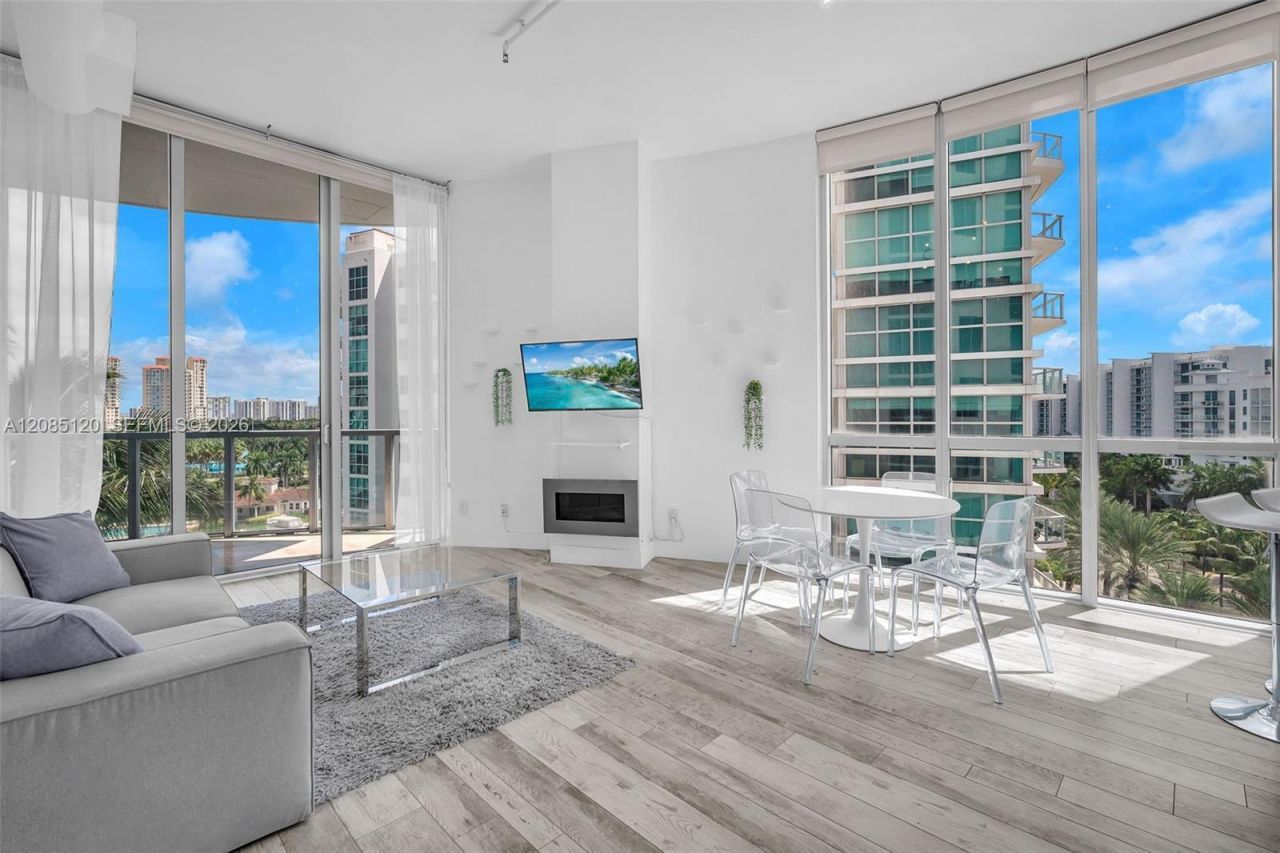 3029 NE 188th St , Unit 725, Aventura, FL 33180 Photo