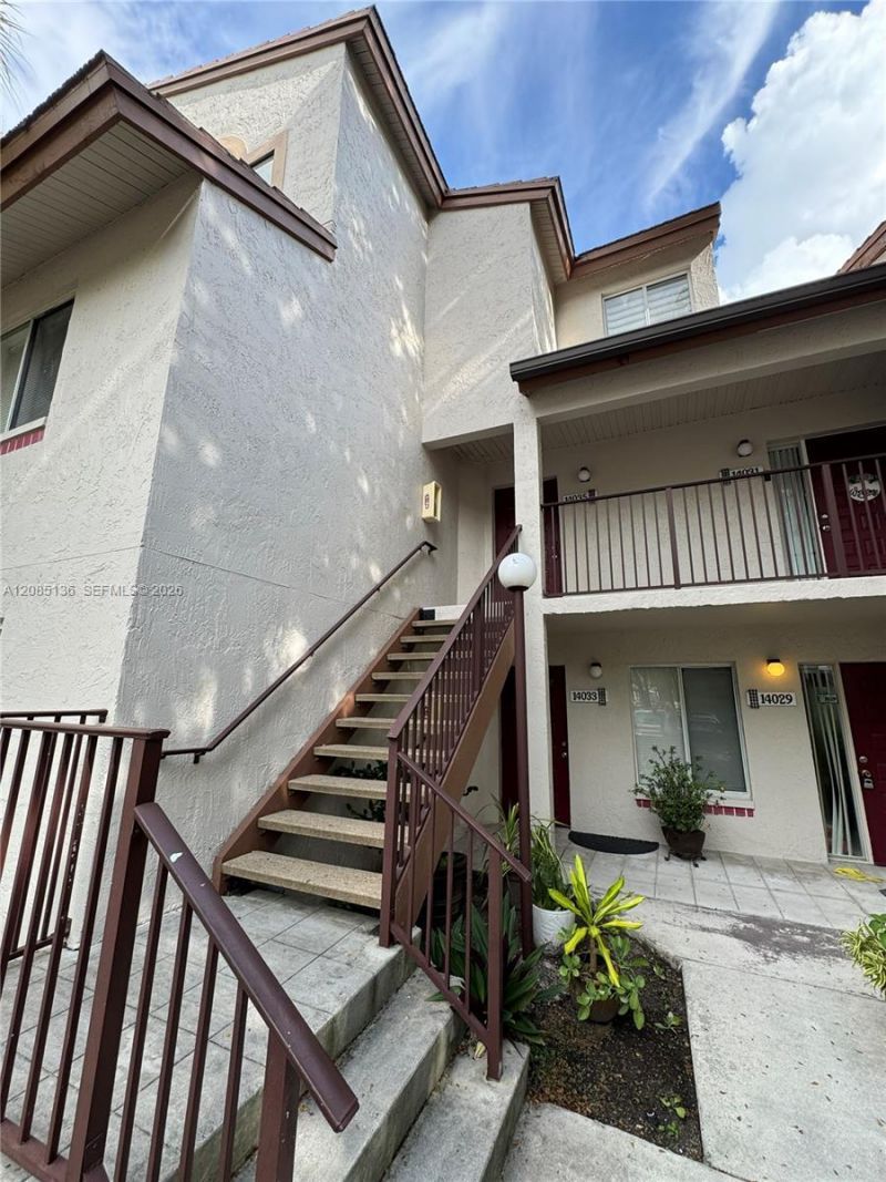14035 SW 91st Ter, Unit 14035, Miami, FL 33186 Photo