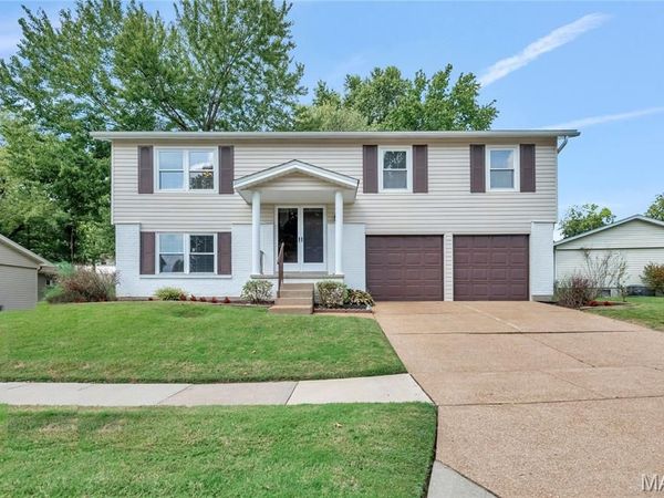 6205 Brogan Dale Circle, St Louis, MO 63128