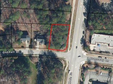817 Oakhall Drive, Holly Springs, NC 27540