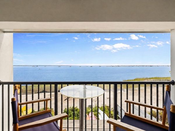 501 Commercial St, Unit 2C, Provincetown, MA 02657
