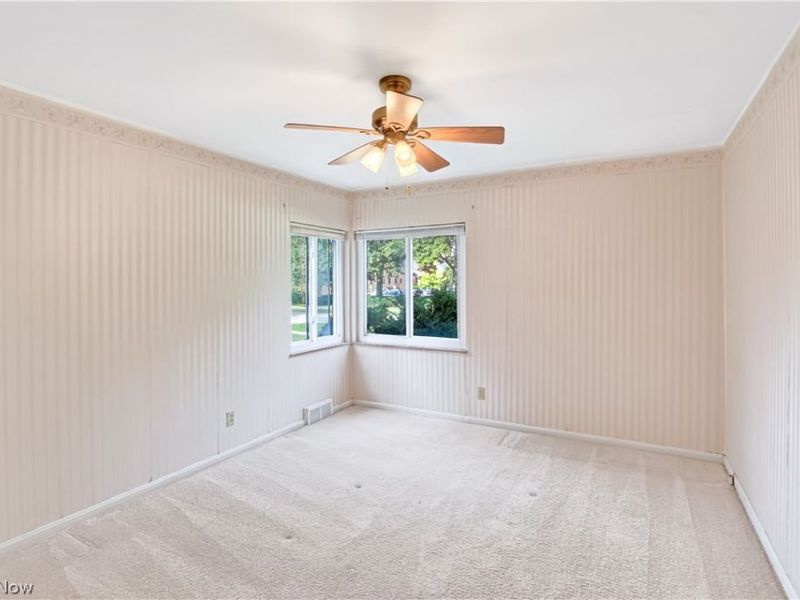 300 Eastland Road, Berea, OH 44017 Photo 17