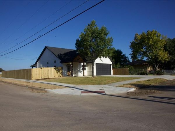 9432 PRAIRIEVIEW Drive , Crowley, TX 76134