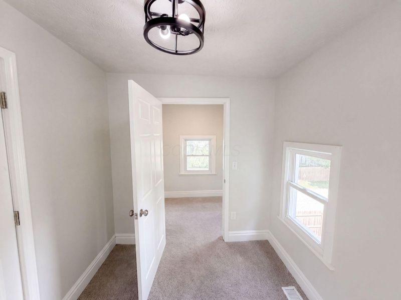 926 Ellsworth Avenue , Columbus, OH 43206 Photo 8