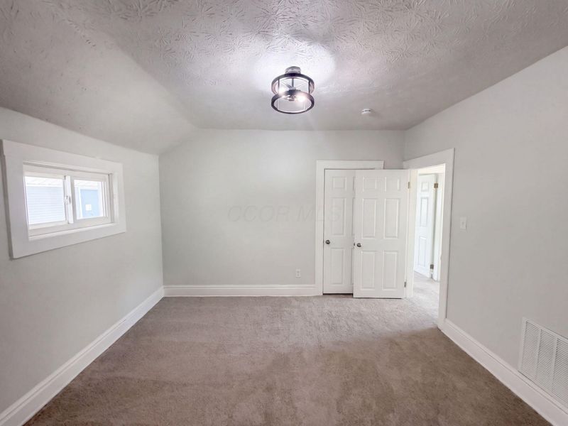 926 Ellsworth Avenue , Columbus, OH 43206 Photo 9