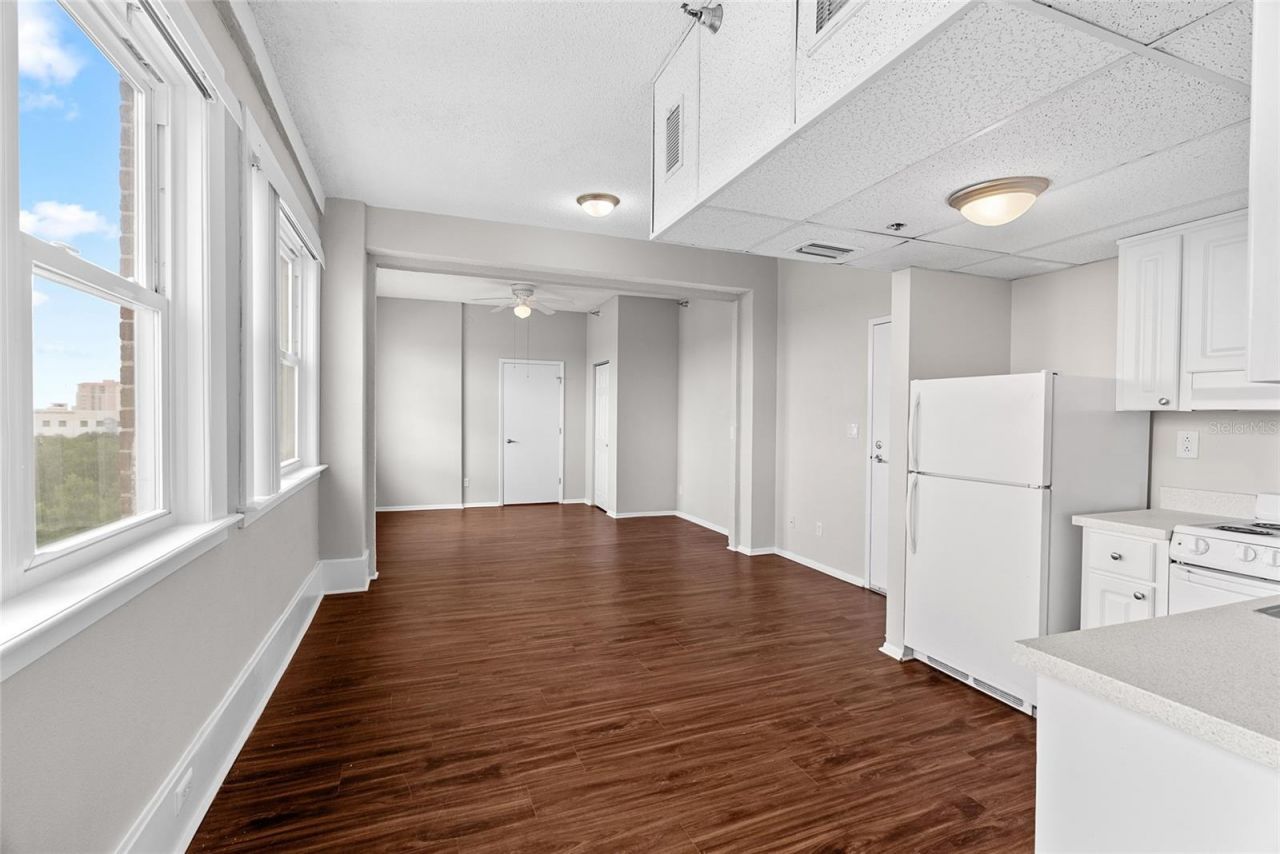 411 1st Avenue N, Unit 709, Saint Petersburg, FL 33701 Photo
