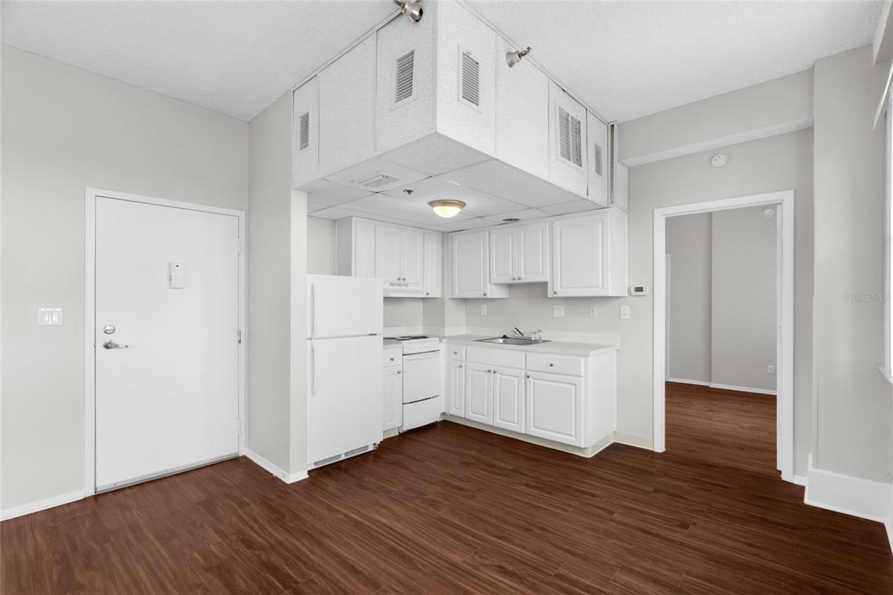 411 1st Avenue N, Unit 709, Saint Petersburg, FL 33701 Photo