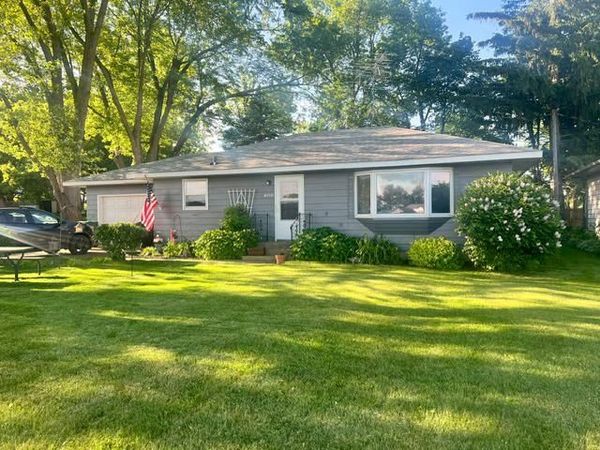 406 E Main Street , Milaca, MN 56353
