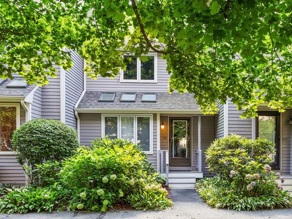 608 Maple Brook Rd, Unit 608, Bellingham, MA 02019