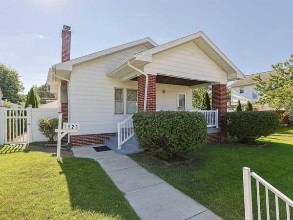 1925 Berkley Place, South Bend, IN 46616