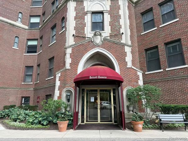 8162 E Jefferson Avenue , Unit Mezzanine , Detroit, Mi 48214
