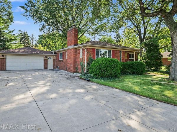 30640 Lorraine Avenue, Warren, Mi 48093