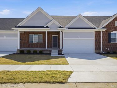 1435 Lincoln Street , Lapeer, Mi 48446