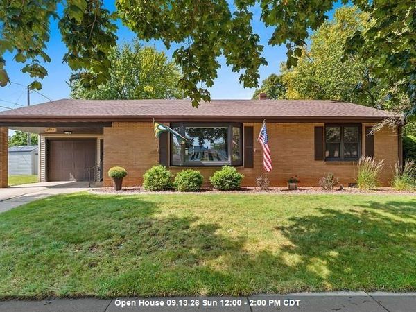 2319 N VIOLA STREET, Appleton, WI 54911