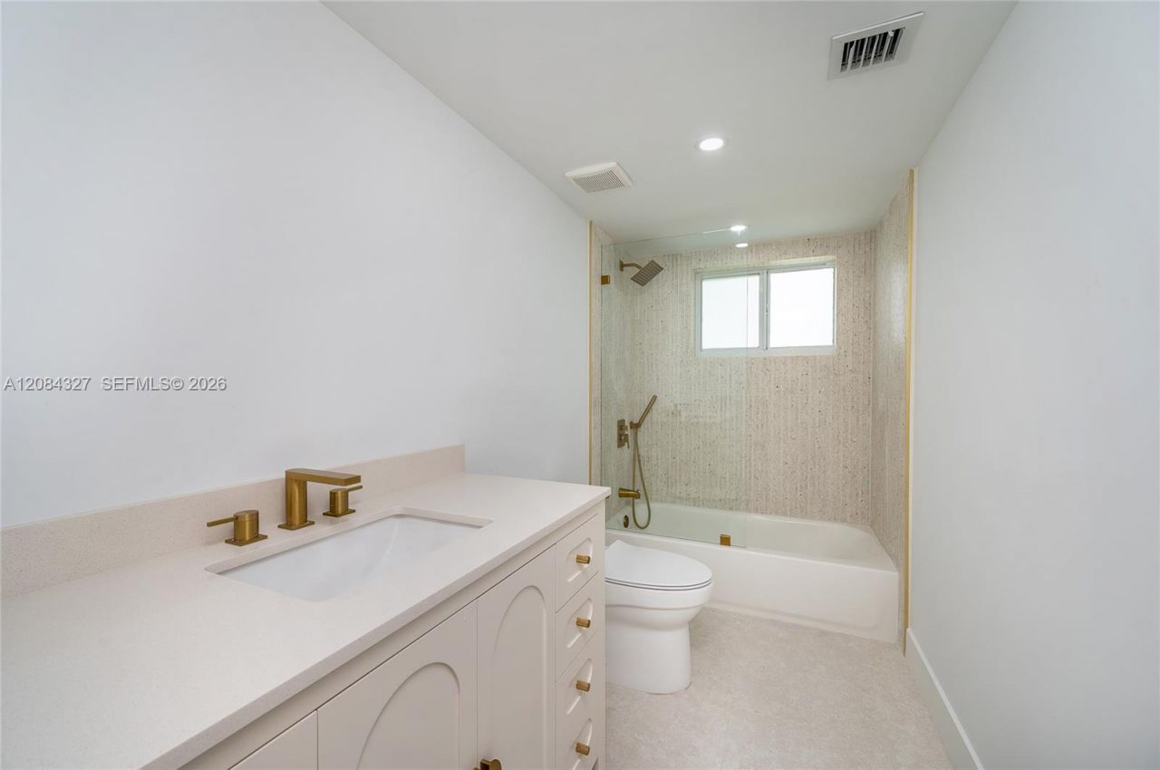 9361 SW 27th St, Miami, FL 33165 Photo