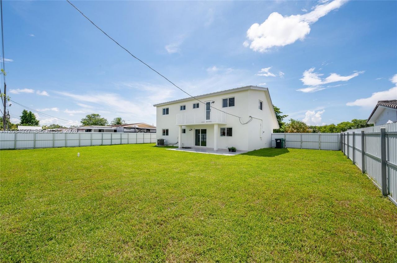 9361 SW 27th St, Miami, FL 33165 Photo
