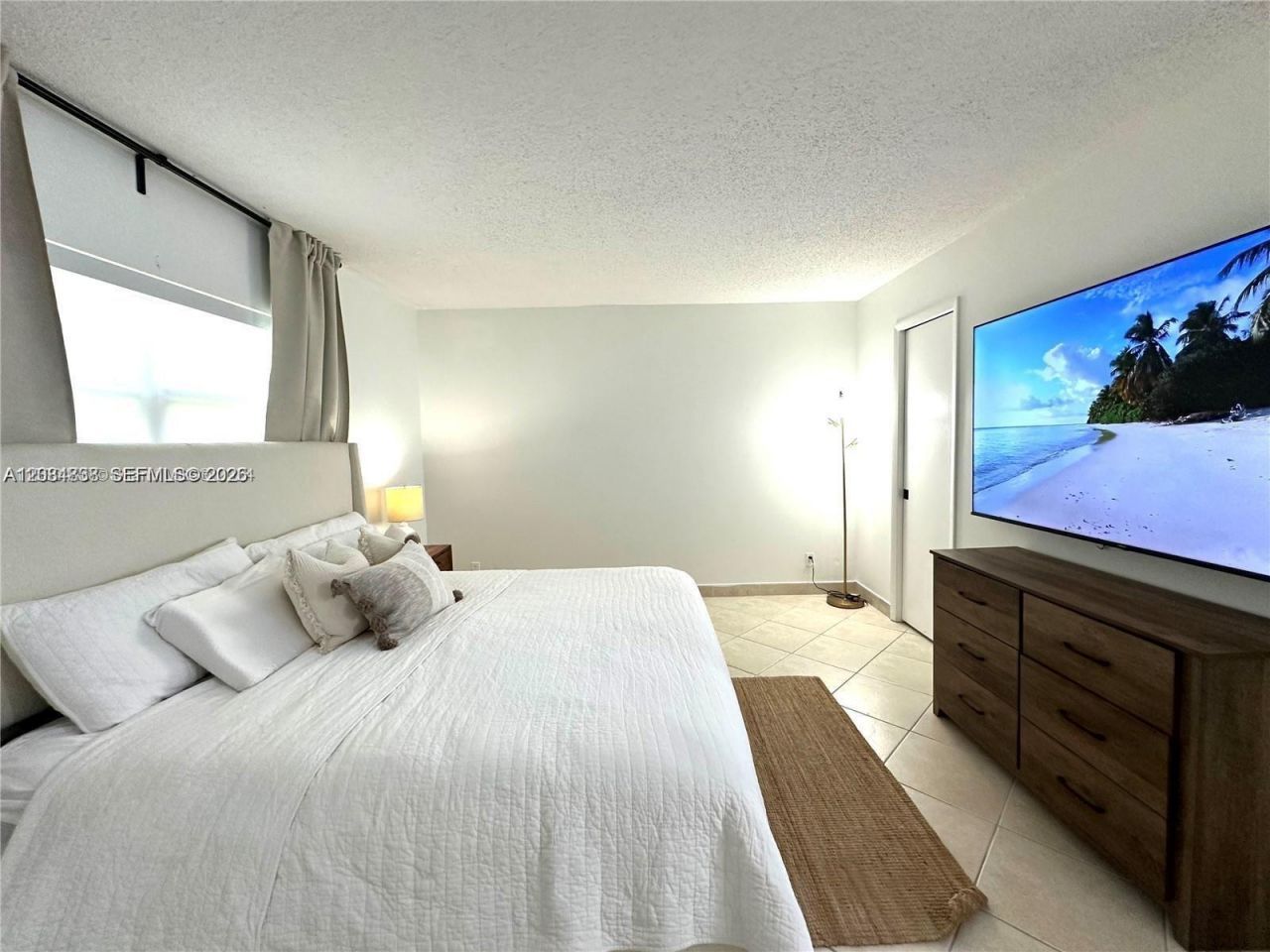 620 NE 12th Ave , Unit 102, Hallandale Beach, FL 33009 Photo