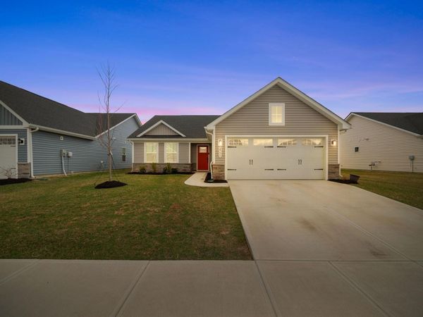 2751 Sand Hollow Drive, Lebanon, IN 46052