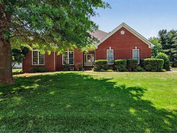 829 Divot Circle , Bowling Green, KY 42104