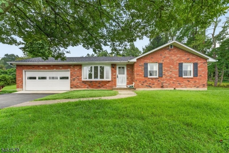 400 Bellis Road, Holland, NJ 08804 Main Photo