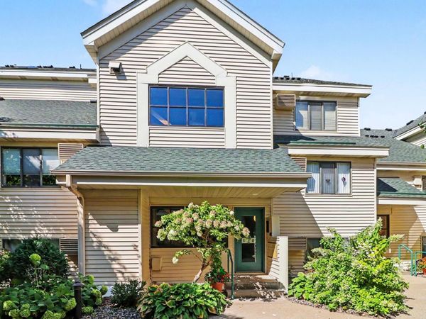 7601 Edinborough Way, Unit 6308, Edina, MN 55435