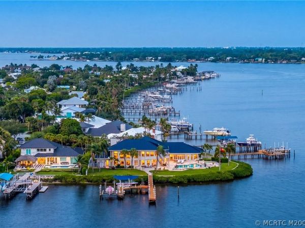661 SW Bay Pointe Circle, Palm City, FL 34990