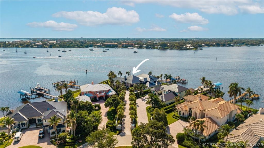 661 SW Bay Pointe Circle, Palm City, FL 34990 Photo