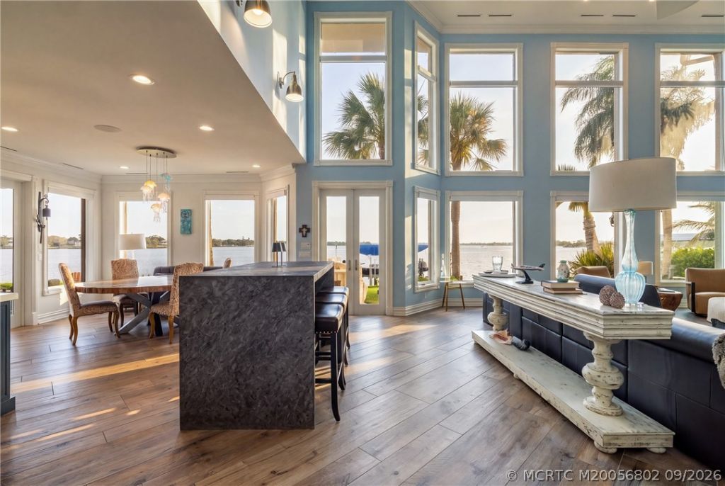 661 SW Bay Pointe Circle, Palm City, FL 34990 Photo