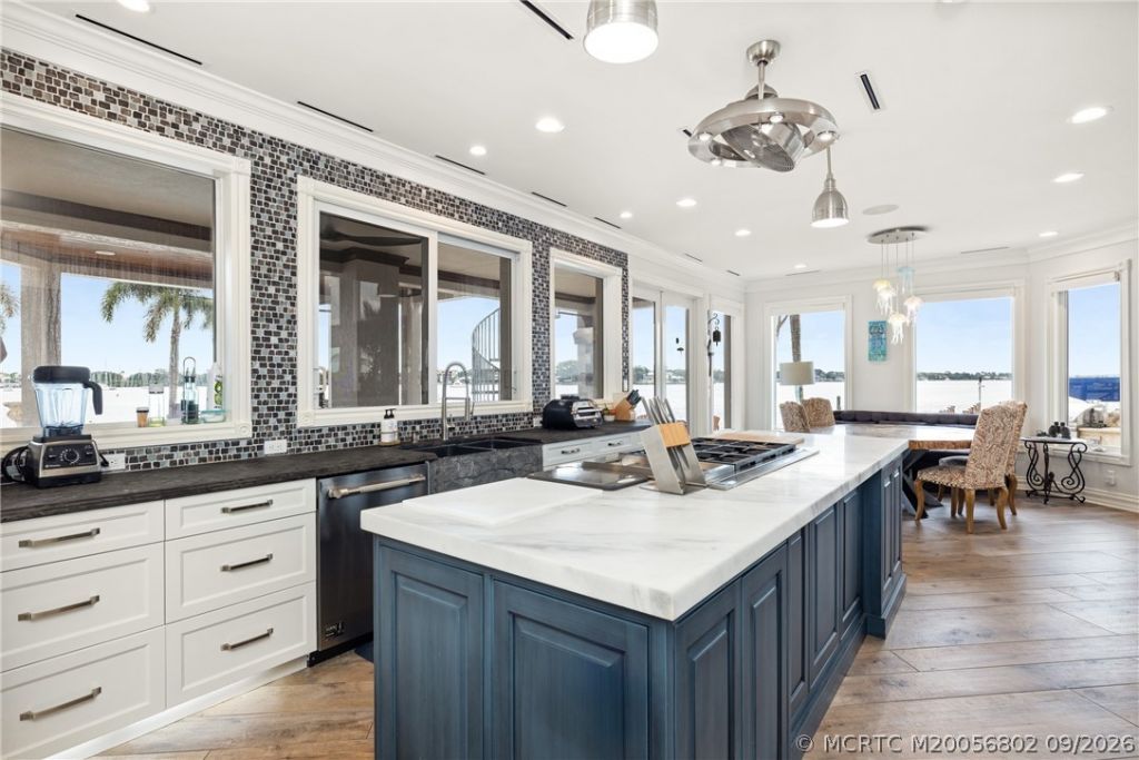 661 SW Bay Pointe Circle, Palm City, FL 34990 Photo