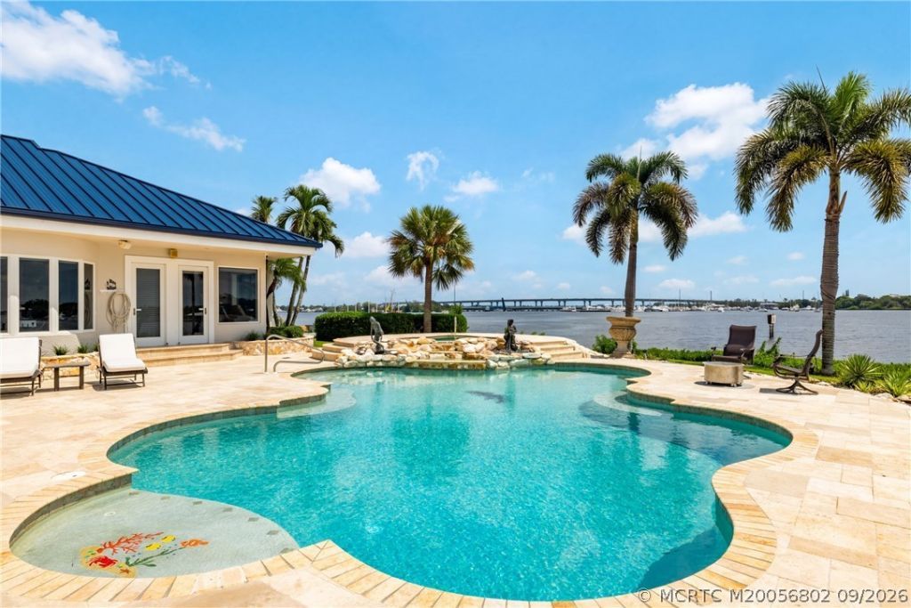 661 SW Bay Pointe Circle, Palm City, FL 34990 Photo