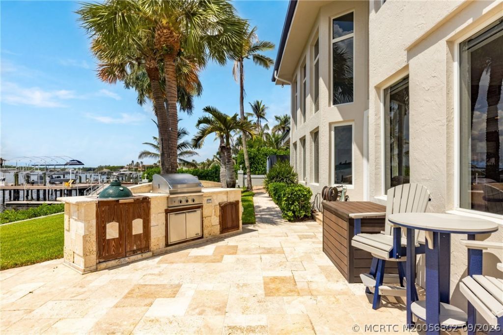 661 SW Bay Pointe Circle, Palm City, FL 34990 Photo