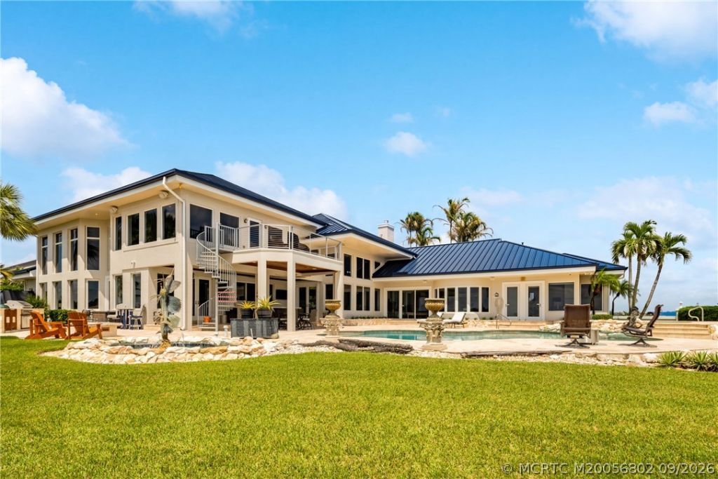 661 SW Bay Pointe Circle, Palm City, FL 34990 Photo