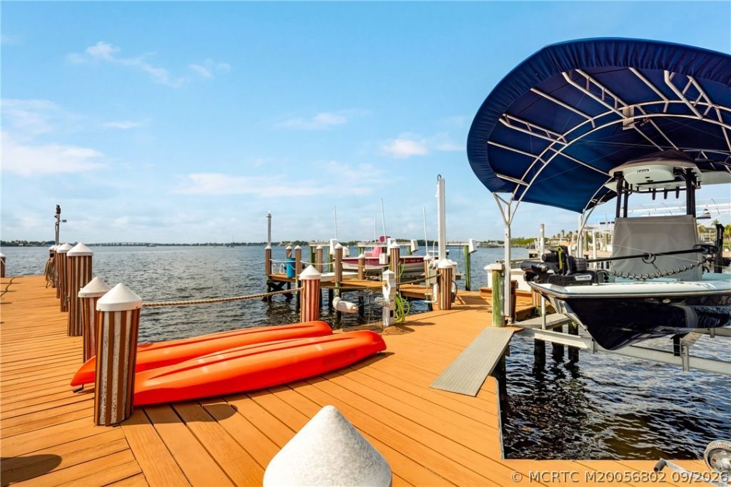 661 SW Bay Pointe Circle, Palm City, FL 34990 Photo