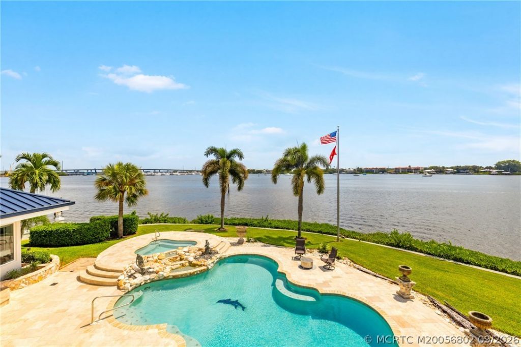 661 SW Bay Pointe Circle, Palm City, FL 34990 Photo