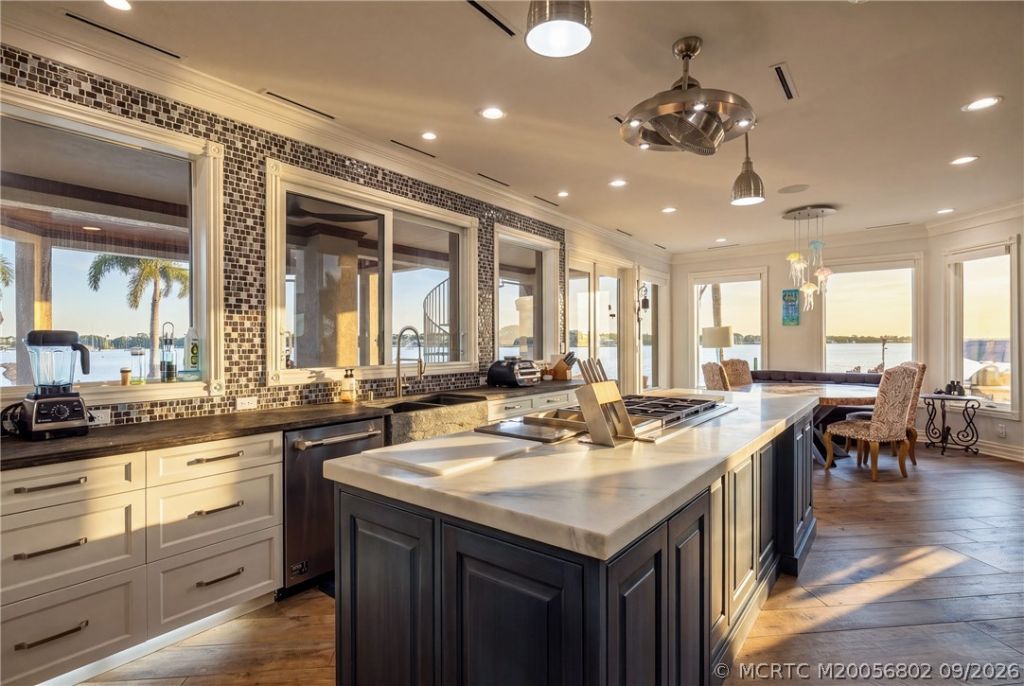 661 SW Bay Pointe Circle, Palm City, FL 34990 Photo