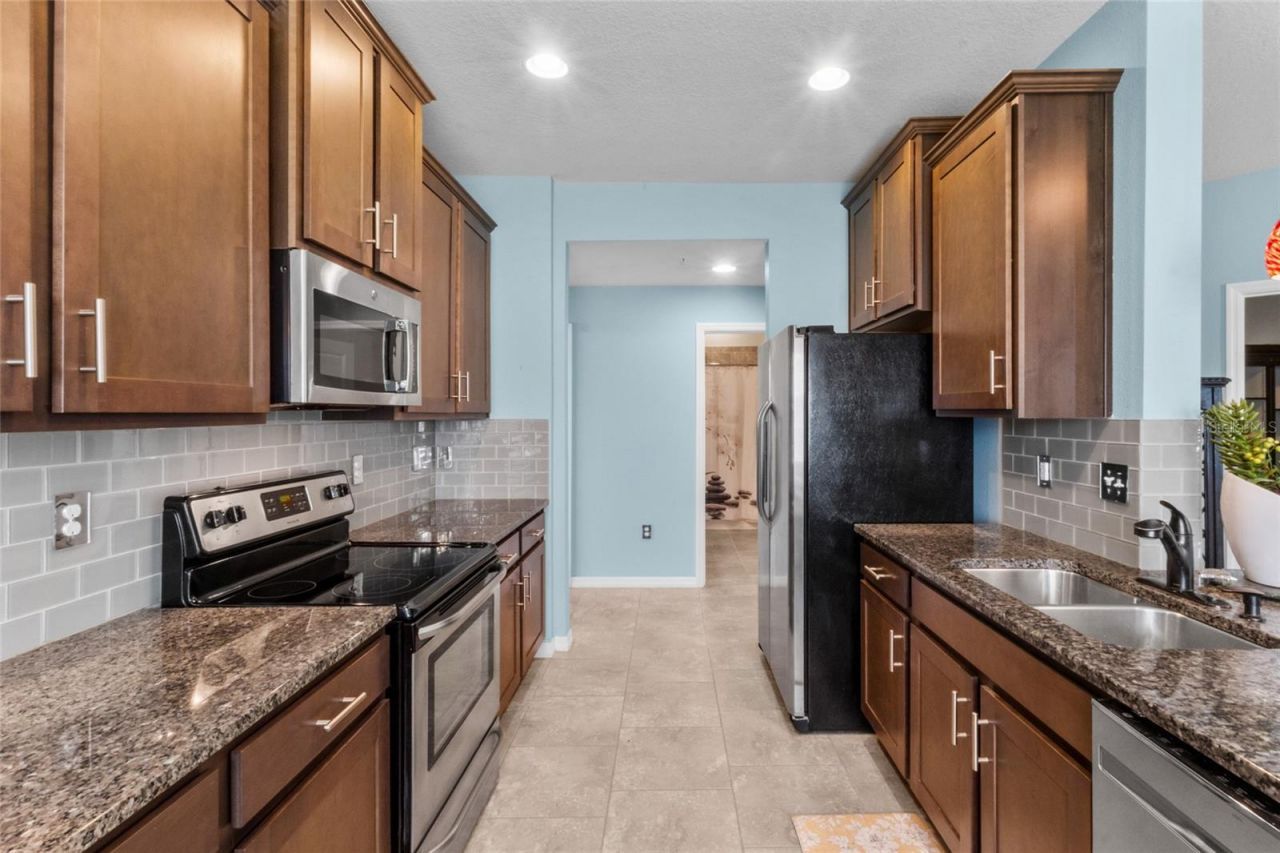 8312 Enclave Way, Unit 103, Sarasota, FL 34243 Photo