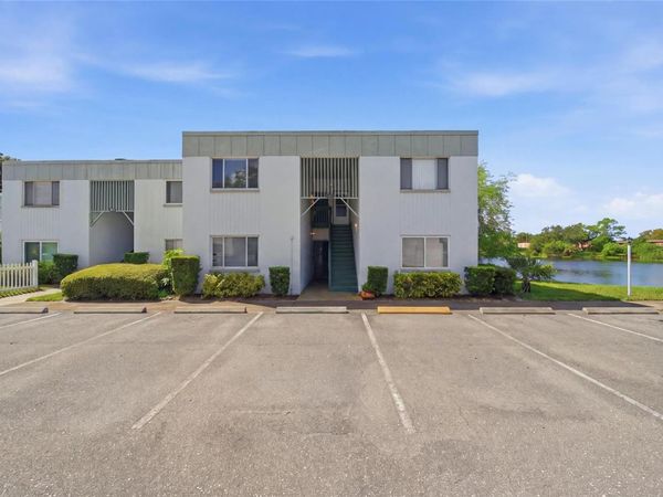 811 N KEENE ROAD , Unit V7, CLEARWATER, FL 33755