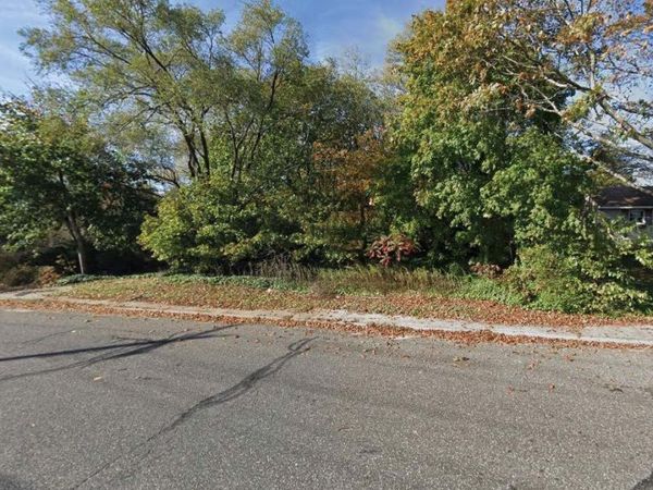 2700 Connecticut Avenue , Medford, NY 11763