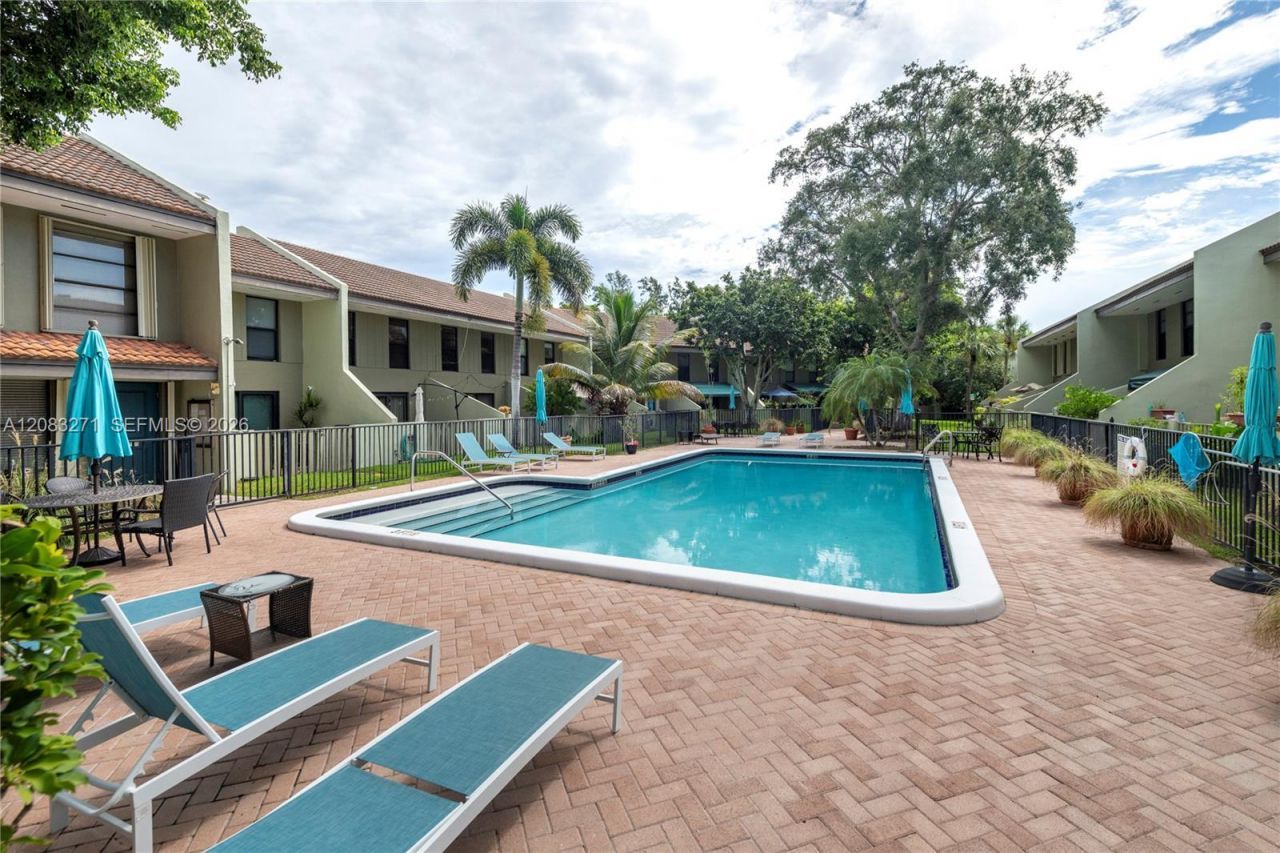 2835 NE 60th St, Fort Lauderdale, FL 33308 Photo
