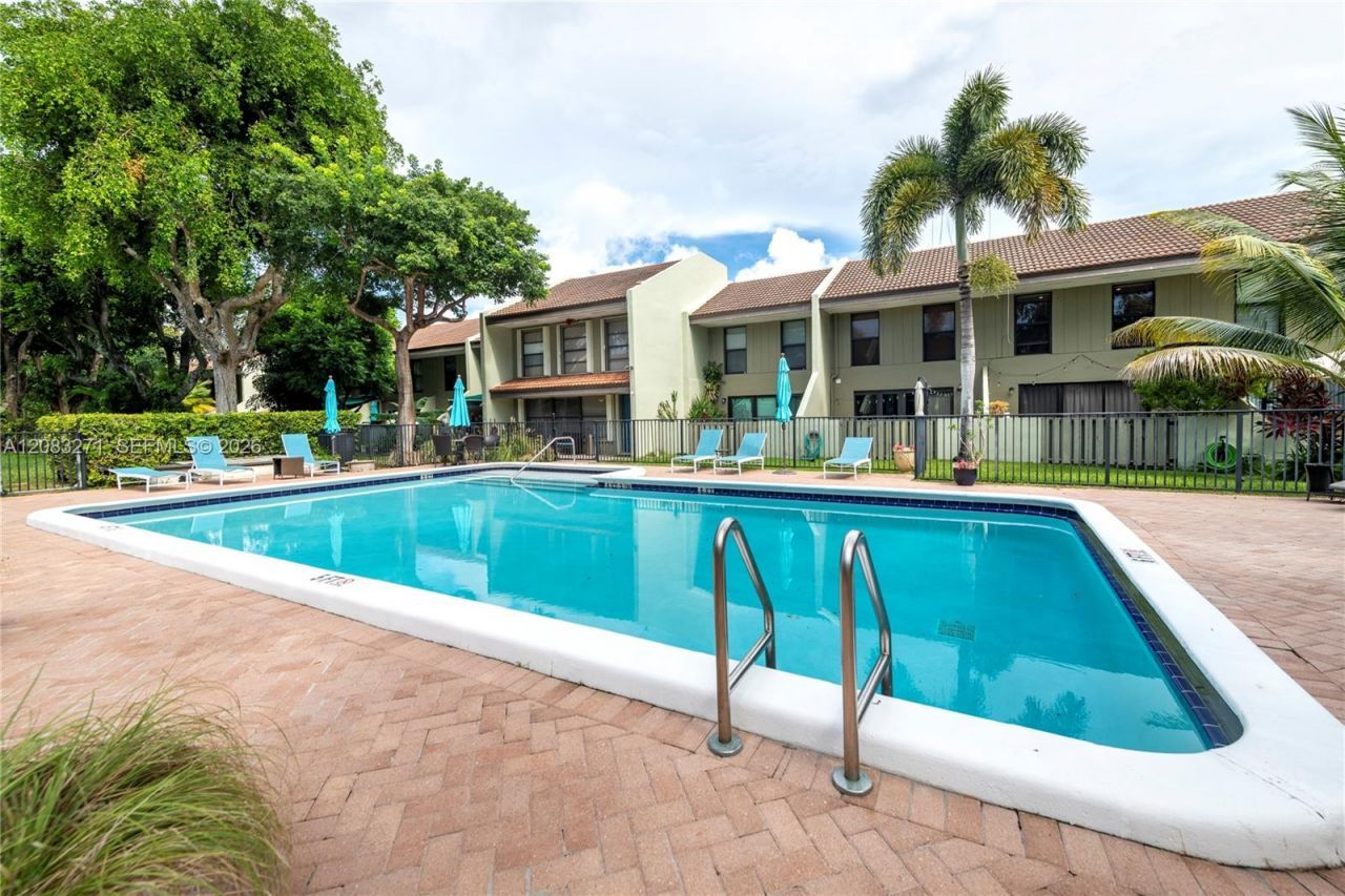 2835 NE 60th St, Fort Lauderdale, FL 33308 Photo