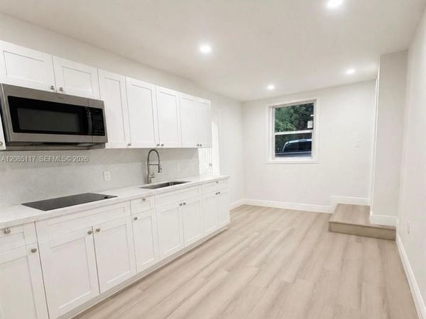600 NW 108th St, Unit 2, Miami, FL 33168
