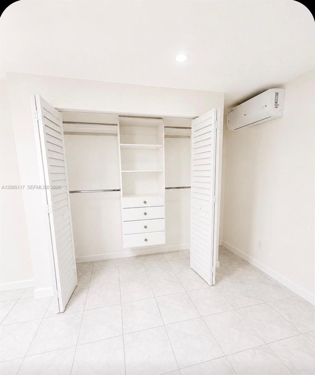 600 NW 108th St, Unit 2, Miami, FL 33168 Photo